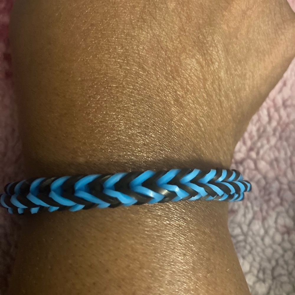 Sporty Blue and Black Fishtail Bracelet